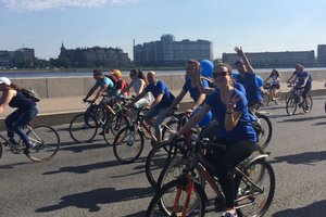 Сотрудники Балтийского объединения приняли участие в велопробеге в честь Дня строителя