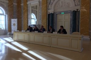 Антон Мороз выступил модератором второй части пленарного заседания саммита «Надежный застройщик России 2017»