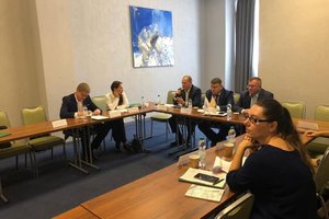 Антон Мороз рассказал о реализации нацпроекта «Жильё и городская среда» на Круглом столе по обсуждению реформы жилищного строительства