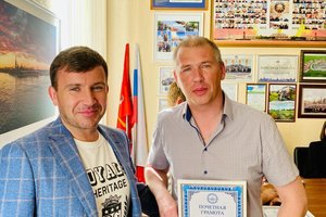 Руководство Балтийского объединения поздравило сотрудников с Днём строителя