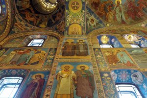 Руководство Ассоциации поздравило реставратора Владимира Стразова с выходом книги